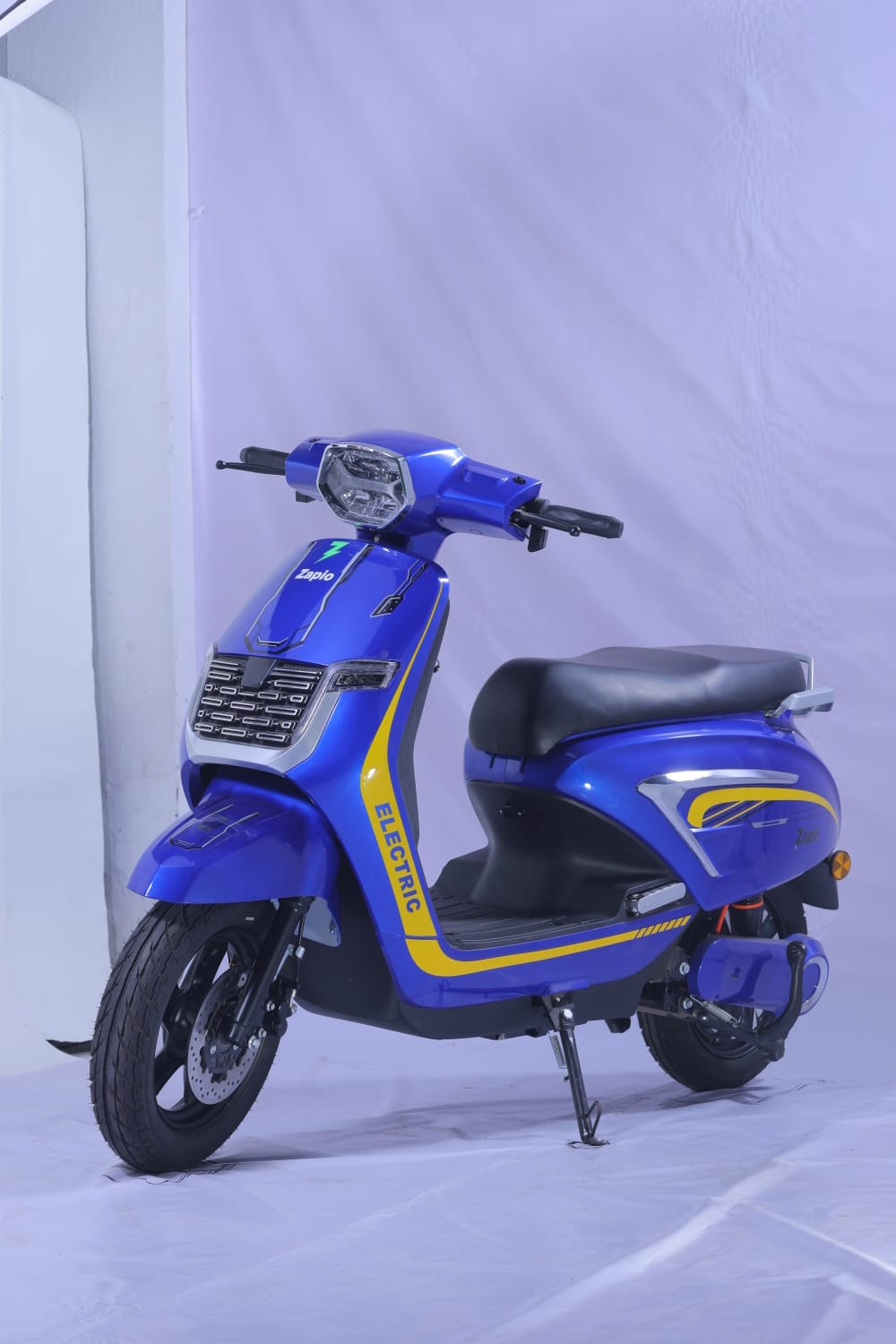 Vespa Jali Front View